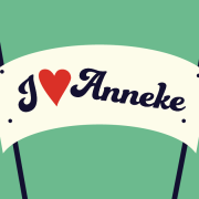 Illustratie: poppetje met spandoek 'I love Anneke'